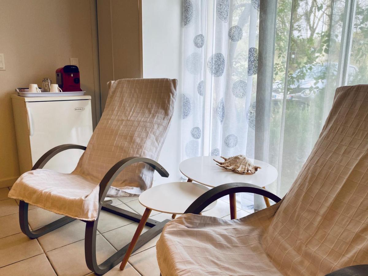 Bed and Breakfast Mas Des Tournevents Лезиньян-Корбьер Экстерьер фото