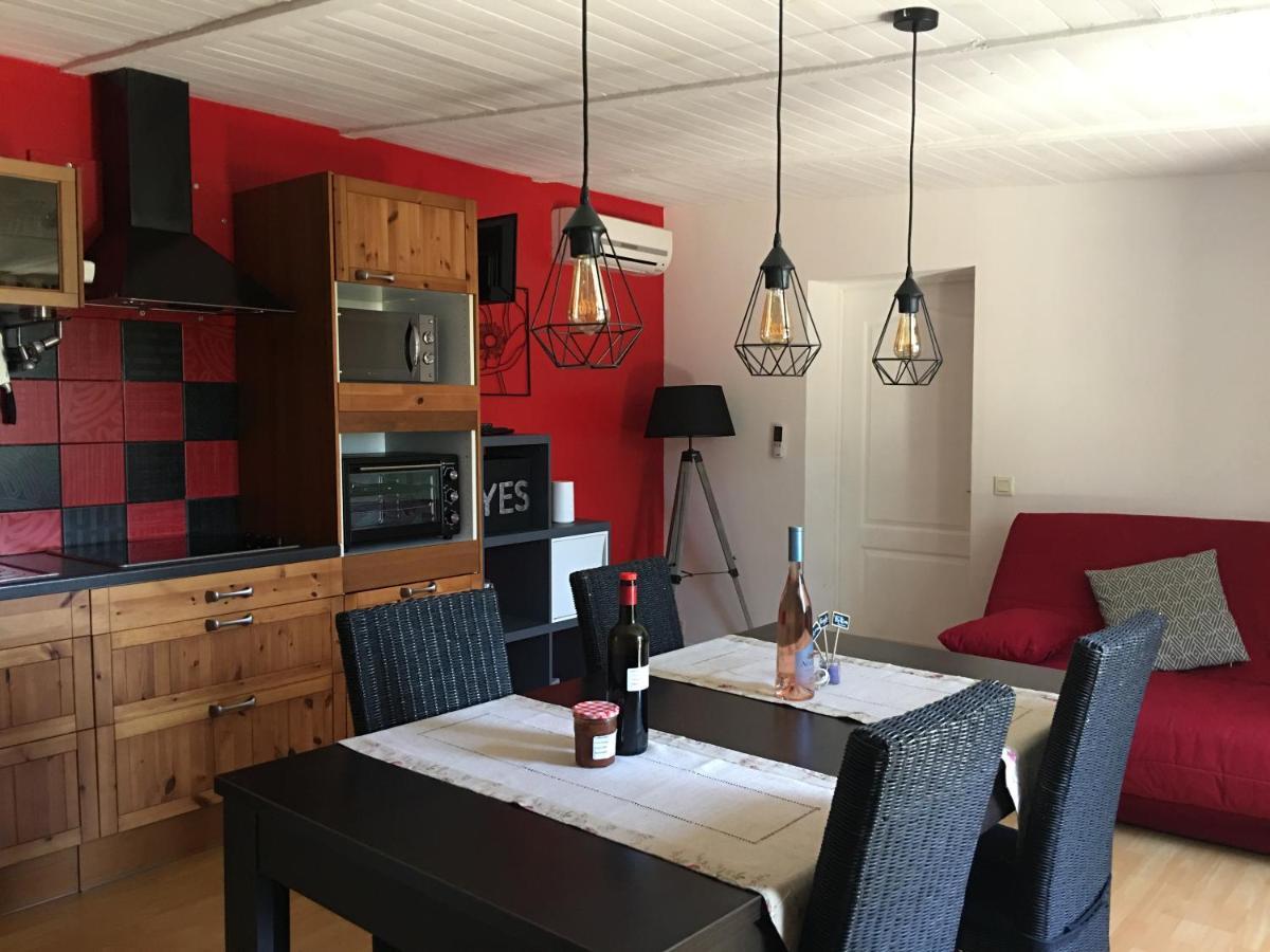 Bed and Breakfast Mas Des Tournevents Лезиньян-Корбьер Экстерьер фото
